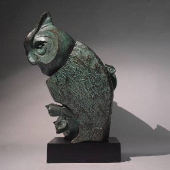 Figurative sculpture in Bronze